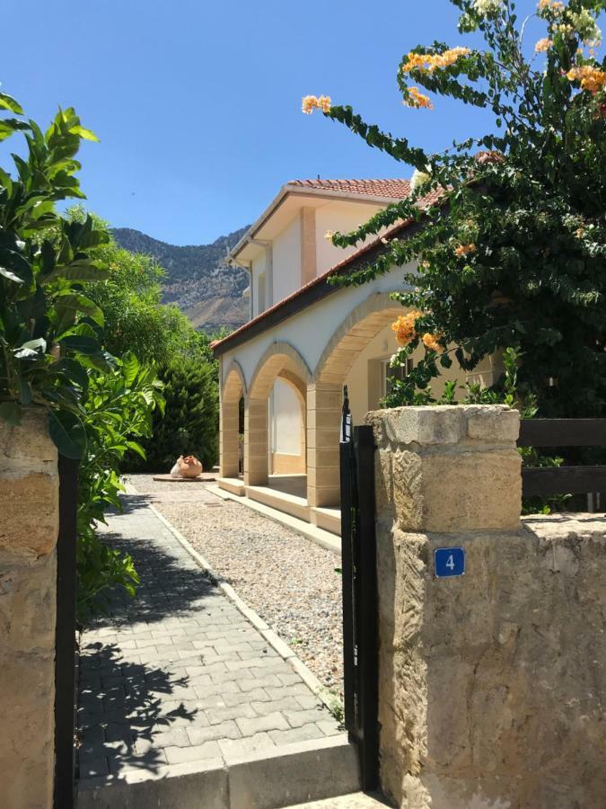 Casa Santos Kyrenia Villa Kyrenia  Bagian luar foto